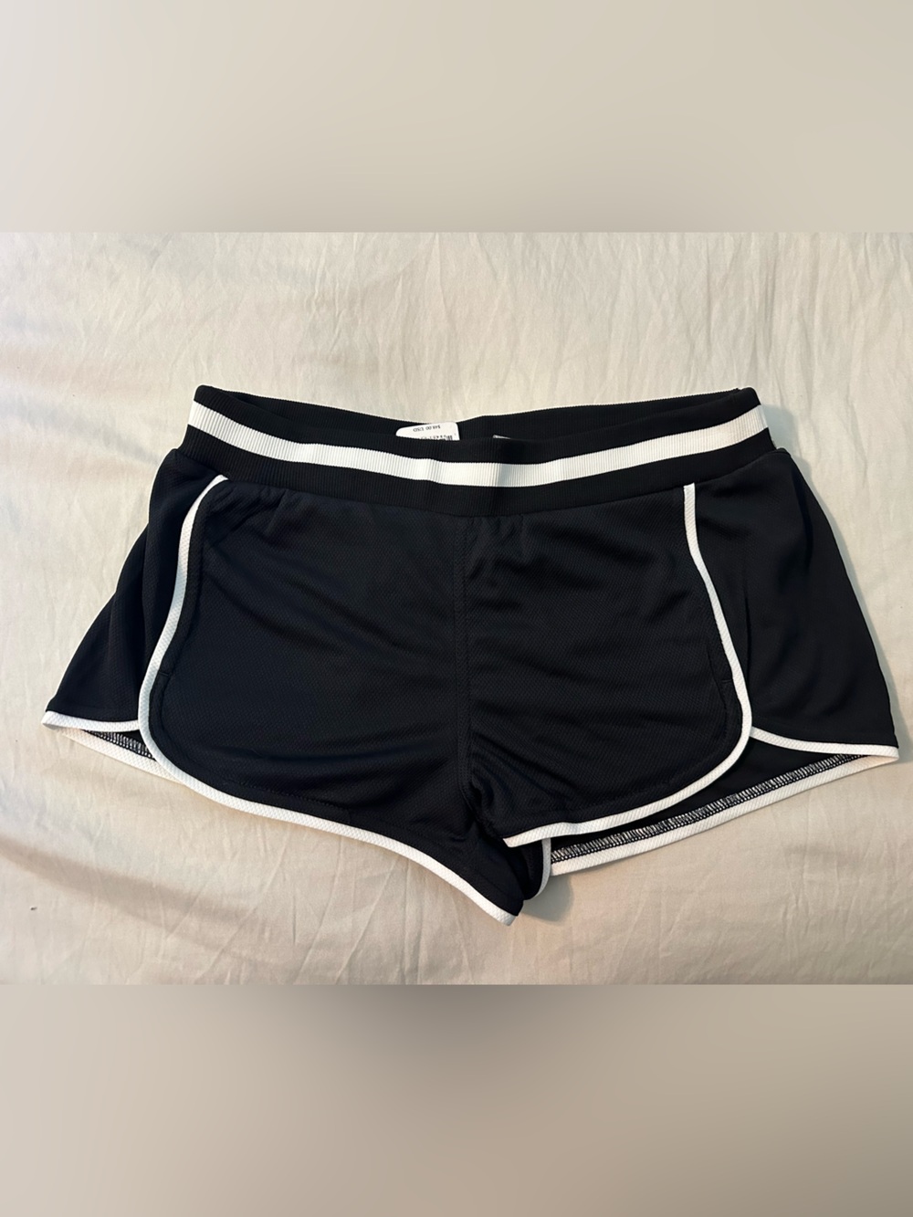 Free People shorts with liner 🖤